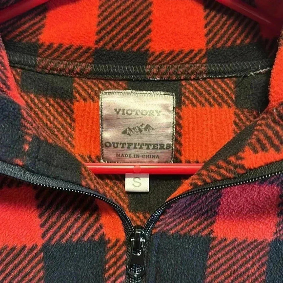 Pullover - Picture 3 of 4